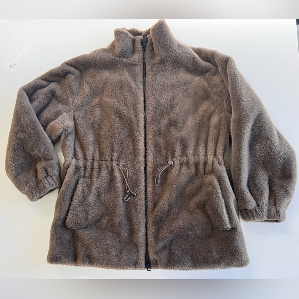 Zara faux fur jacket , like new, size M